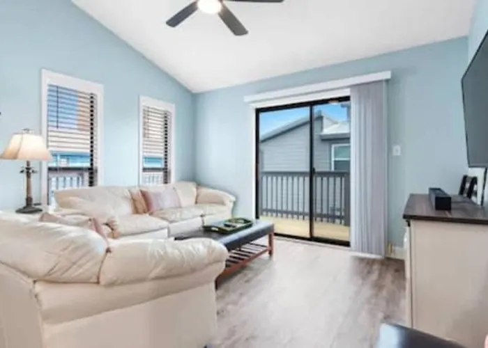 Apartment Dog Friendly 2 Bed Condo! Walk To Or Lagoon! *