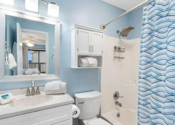 Dog Friendly 2 Bed Condo! Walk To Or Lagoon! Gulf Shores