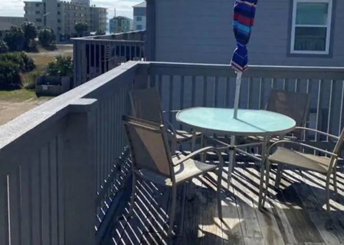 Dog Friendly 2 Bed Condo! Walk To Or Lagoon! Apartment *