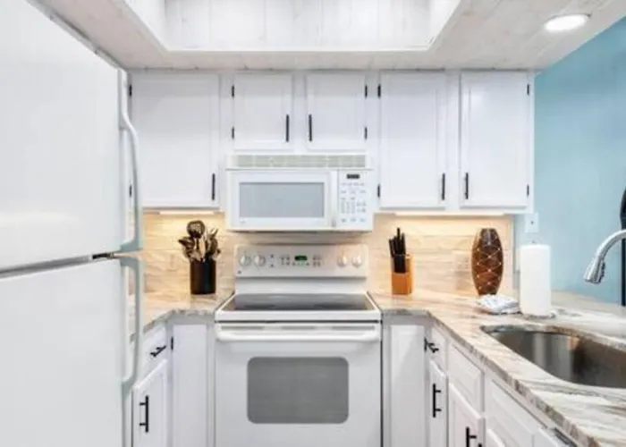 Apartment Dog Friendly 2 Bed Condo! Walk To Or Lagoon! Gulf Shores
