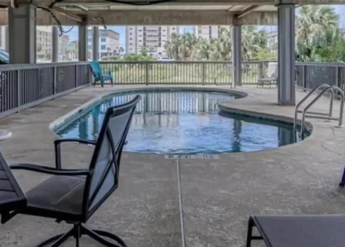 Dog Friendly 2 Bed Condo! Walk To Or Lagoon! Apartment *