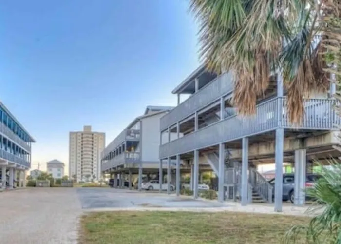 Apartment Dog Friendly 2 Bed Condo! Walk To Or Lagoon!