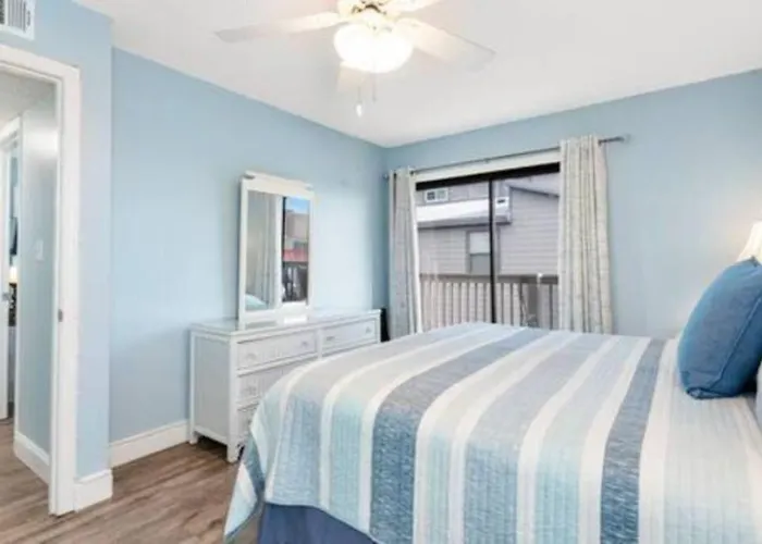 Apartment Dog Friendly 2 Bed Condo! Walk To Or Lagoon! Gulf Shores